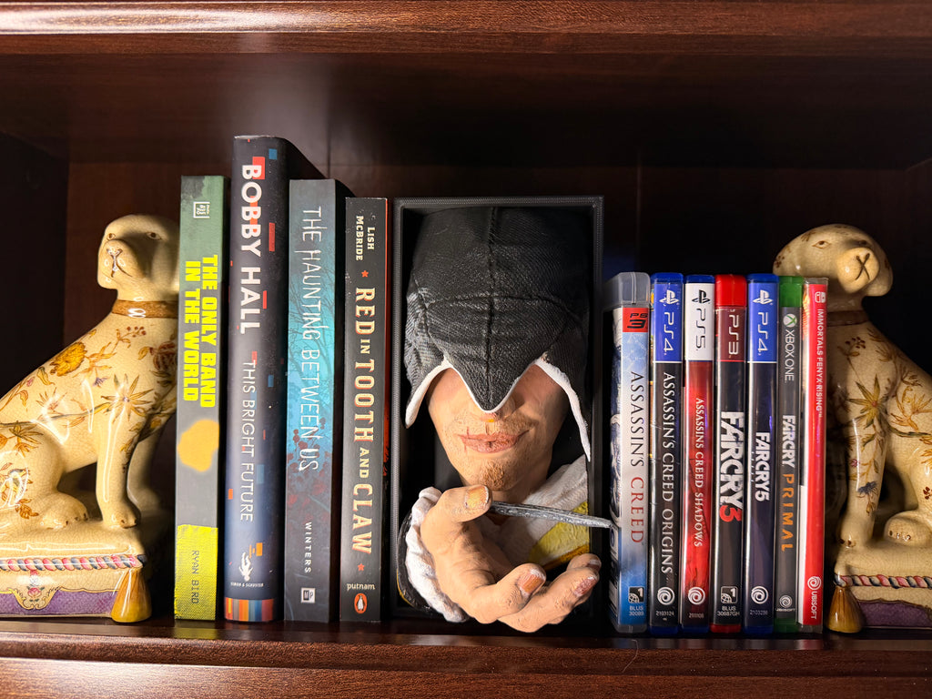 Ezio Book Nook – Hand-Painted 3D Printed Display
