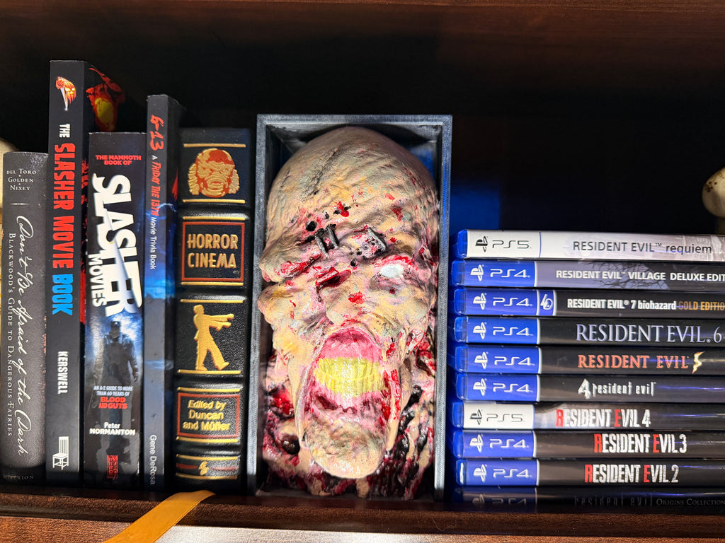 Nemesis Book Nook – Hand-Painted 3D Printed Display