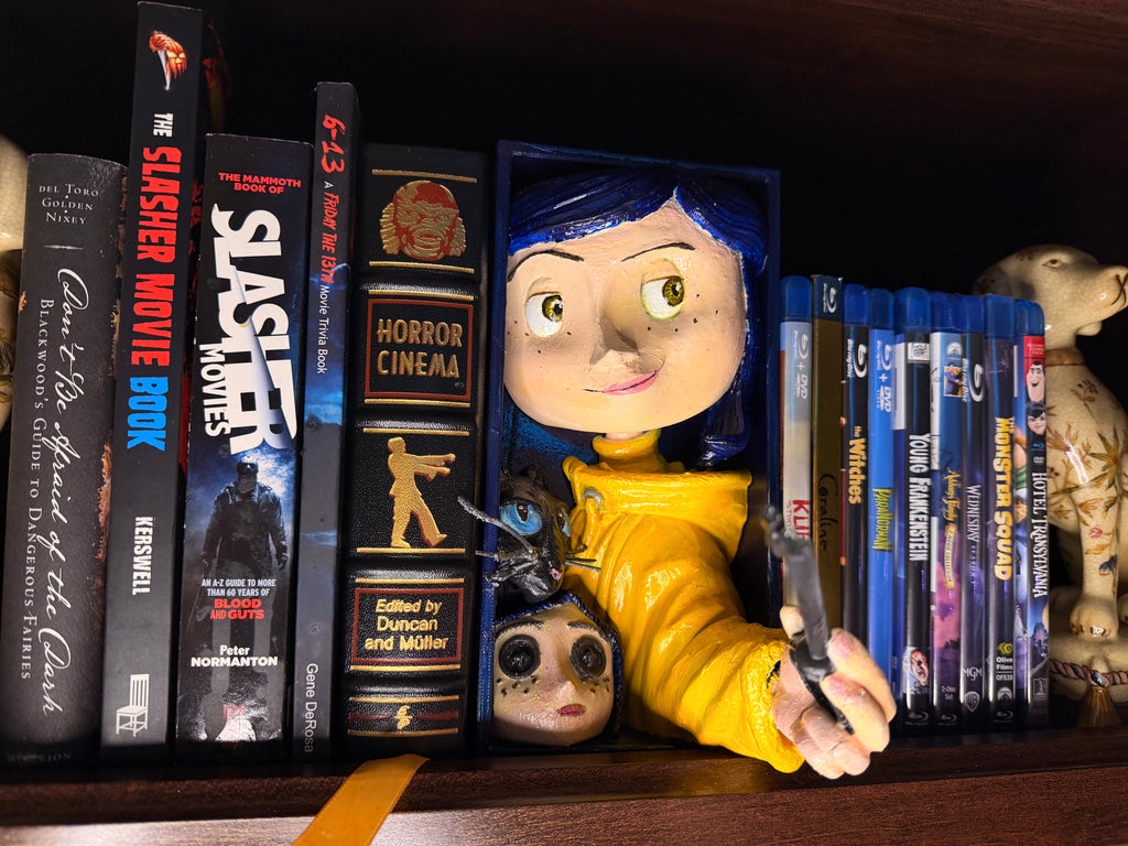 Coraline-Inspired Book Nook – Hand-Painted 3D Printed Display