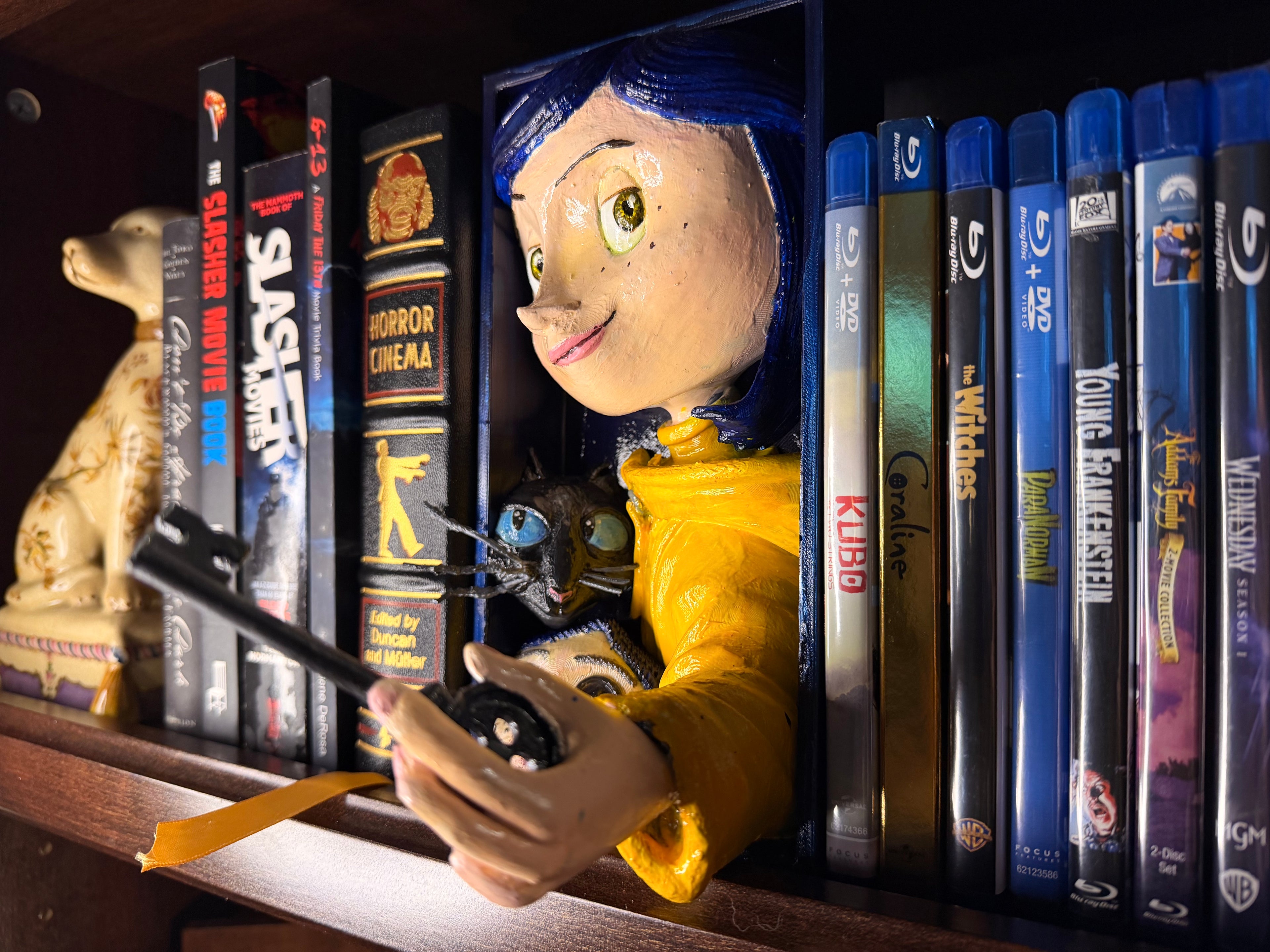 Coraline-Inspired Book Nook – Hand-Painted 3D Printed Display