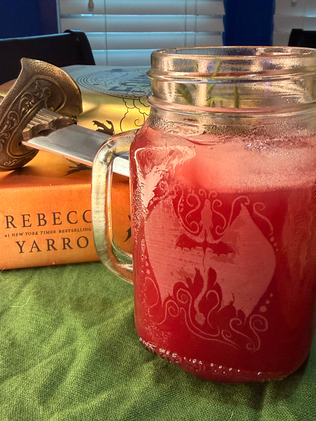Fourth Wing Mason Jar Glass – “Violent Little Thing”
