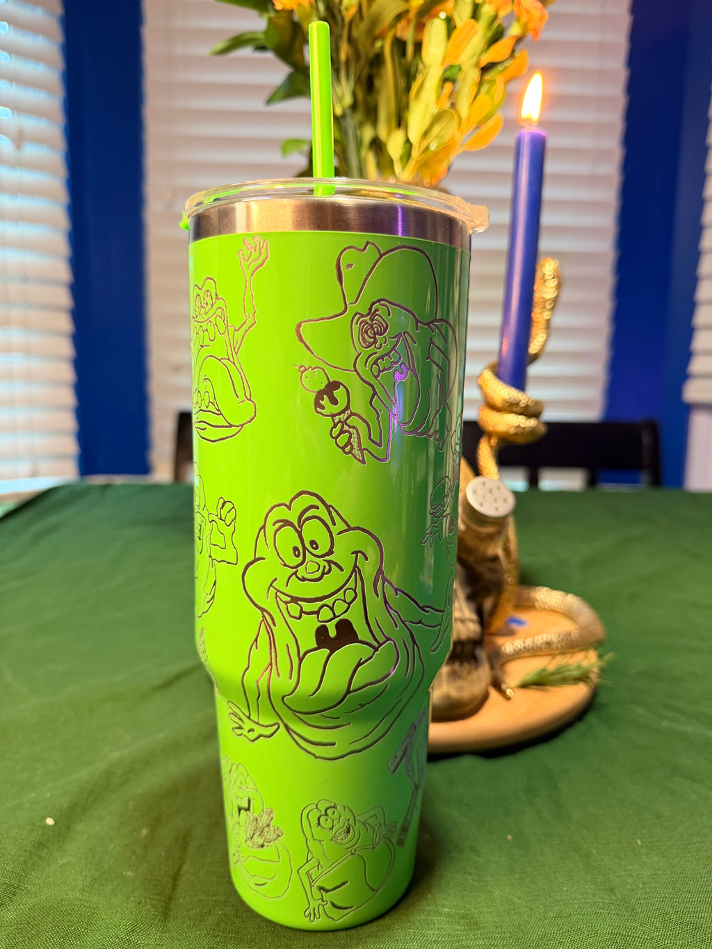 Slimer-Inspired 40oz Tumbler – Stay Cool, Stay Spooky!